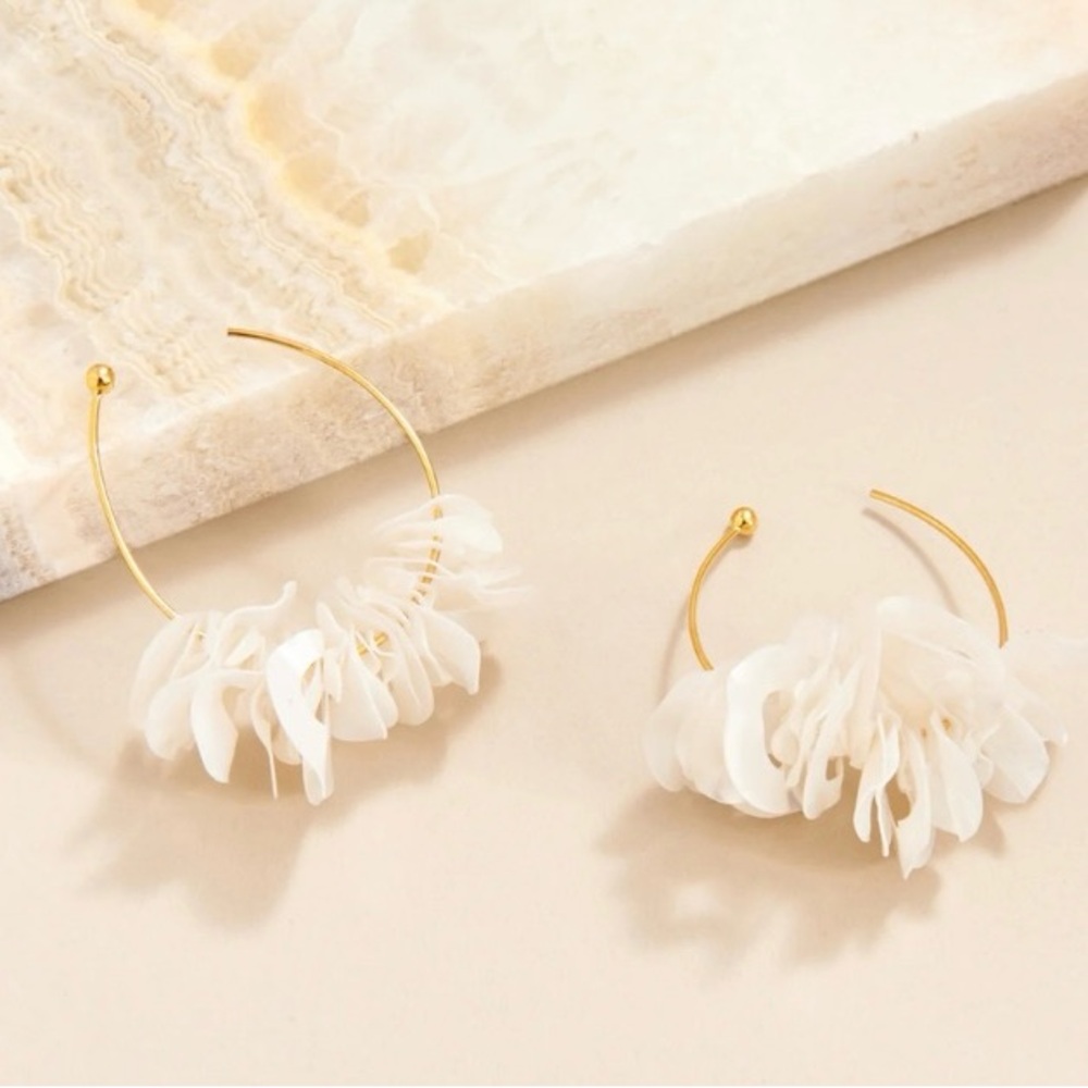 NIB Mignonne Gavigan Lolita Midi Hoops - White Gold